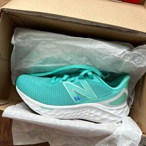 New Balance Fresh foam Arishi v4